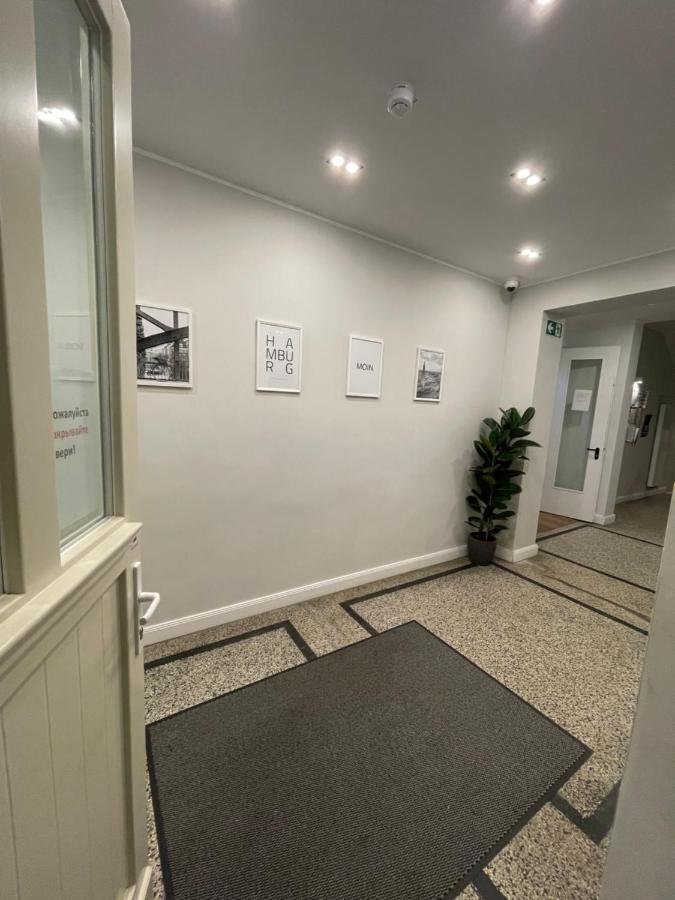 Ahoi Hostel Хамбург Екстериор снимка