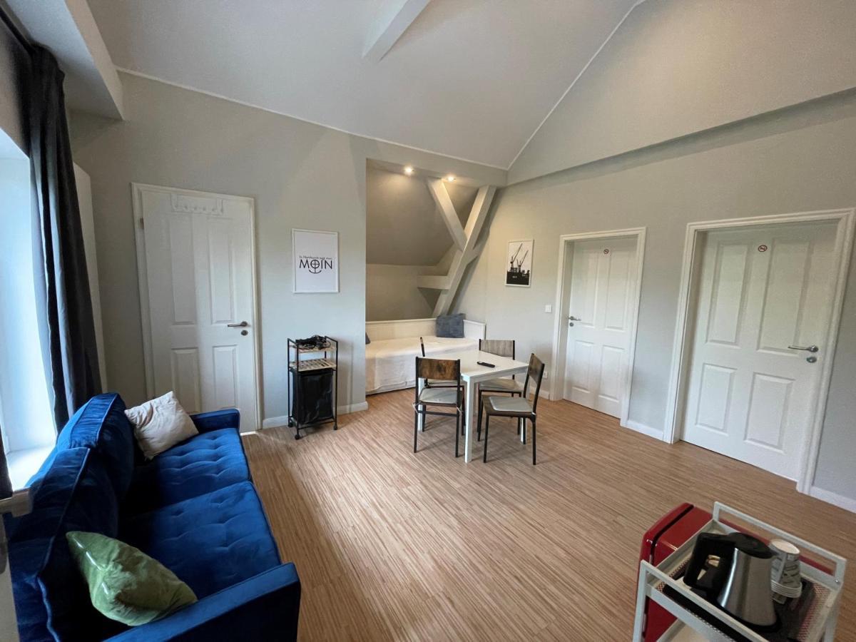 Ahoi Hostel Хамбург Екстериор снимка