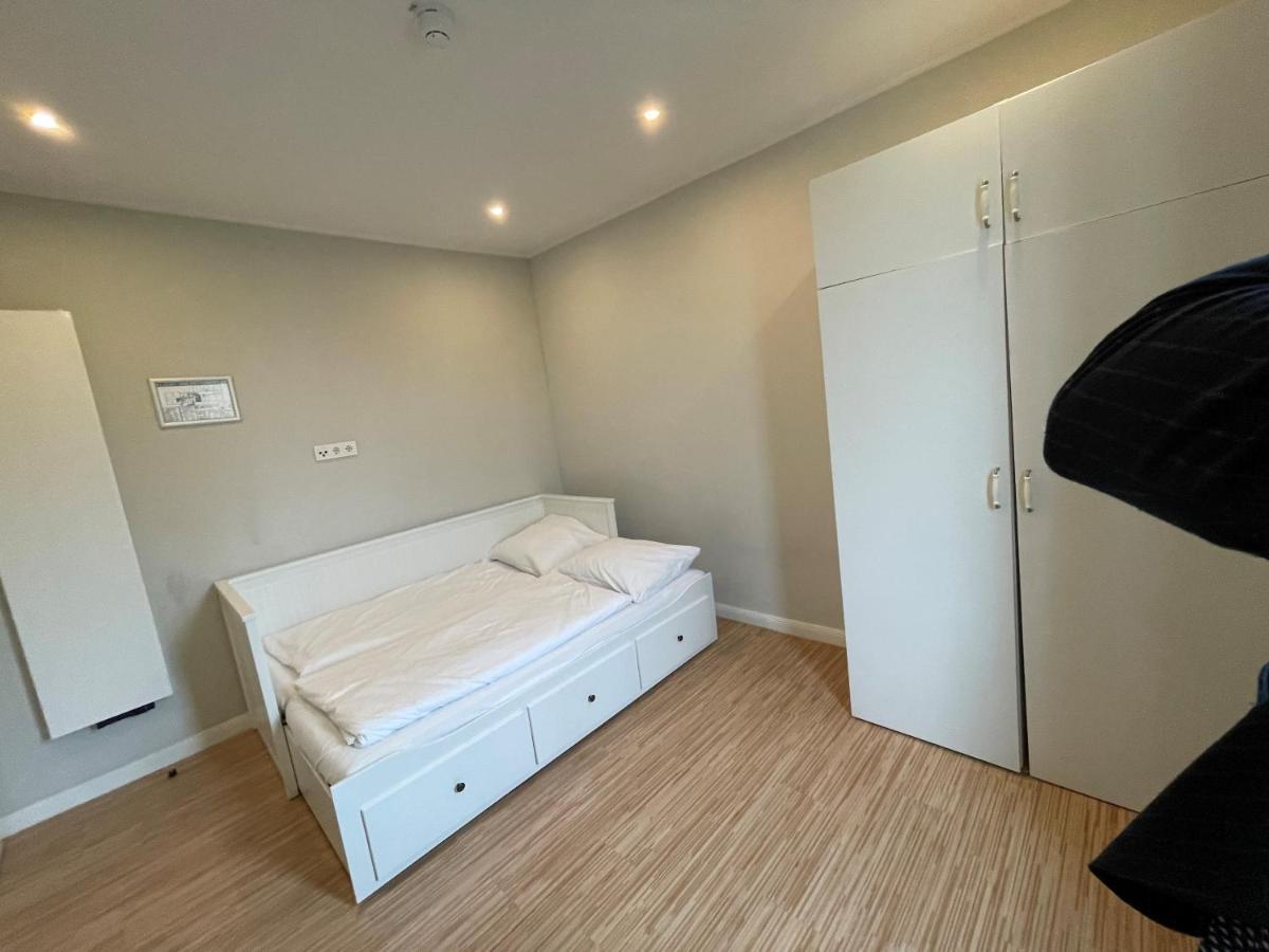 Ahoi Hostel Хамбург Екстериор снимка